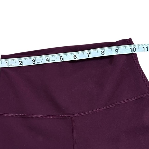 Lululemon Align Crop *21" Garnet- High Rise Cropped Leggings- Size 2 - Picture 13 of 14